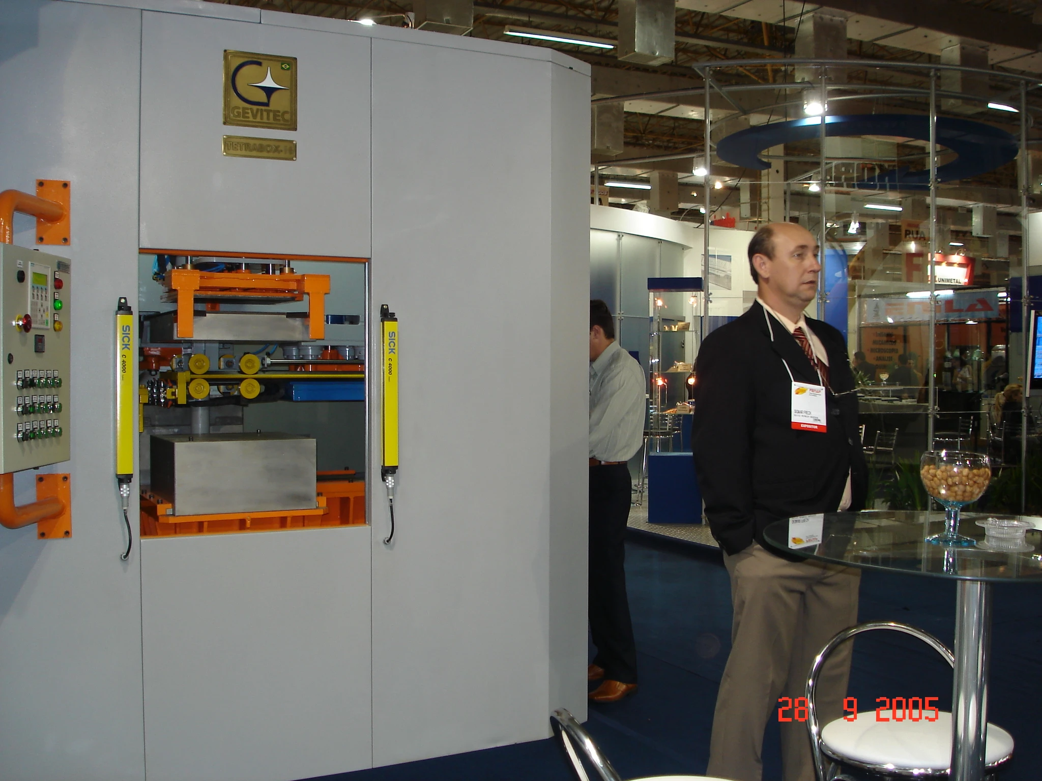 fenaf_2005_28_005_1x